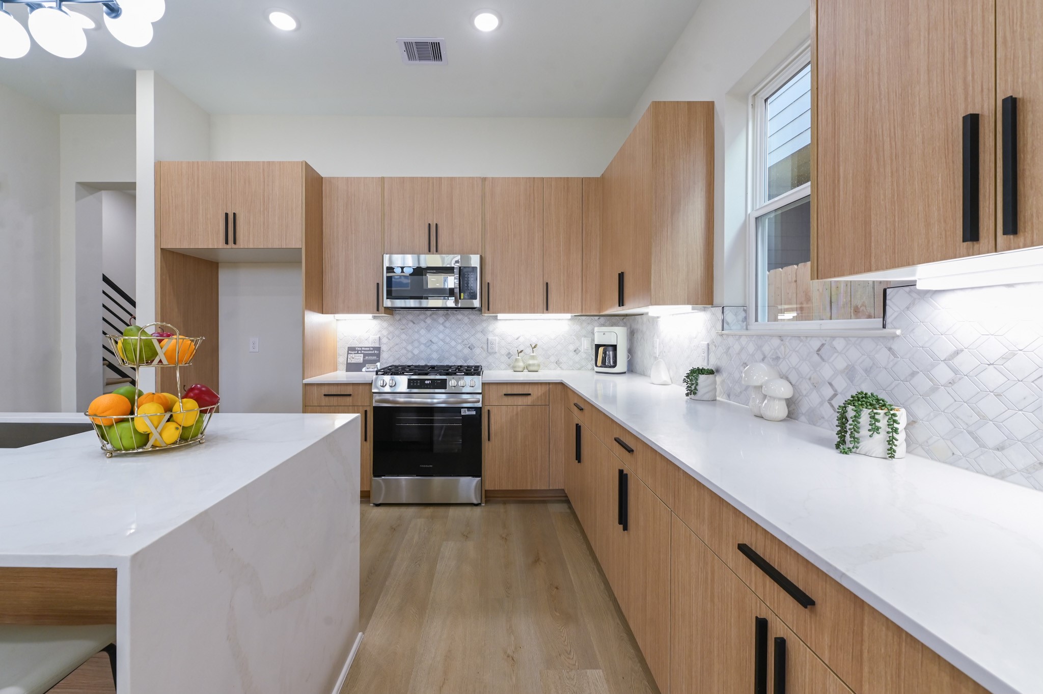 14113 Bridgeport Road Houston, TX 77047 - Photo 4 of 33