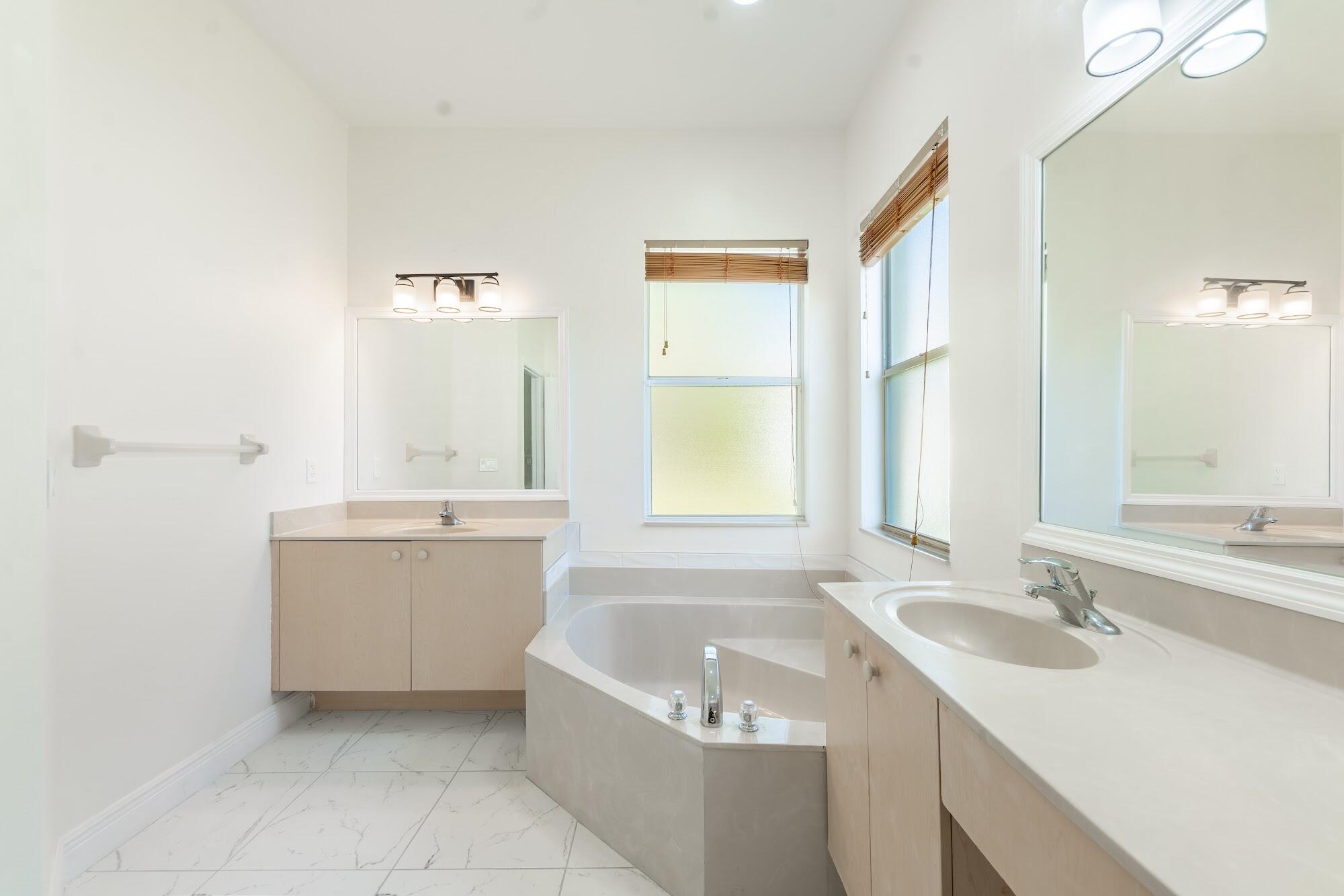 5761 Spanish River Road Fort Pierce, FL 34951 - Photo 20 of 25 IMG_0649