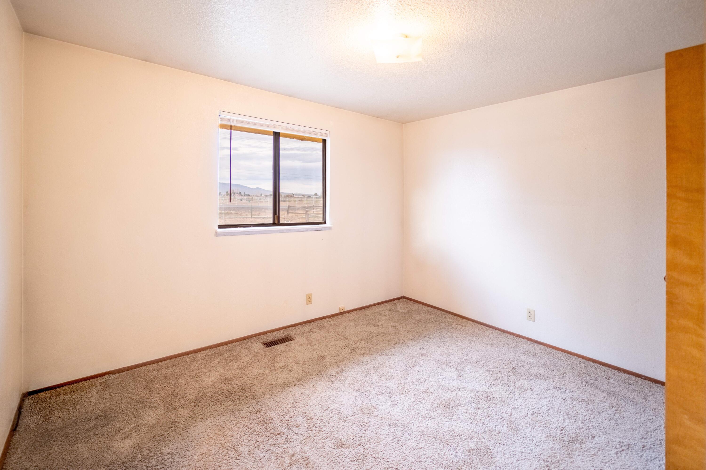 25925 Alfalfa Market Road Bend, OR 97701 - Photo 9 of 15 TGP_2815-HDR