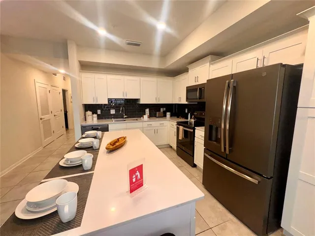 $2,500 | 3150 Paradox Circle, Unit 406, Kissimmee, FL 34746