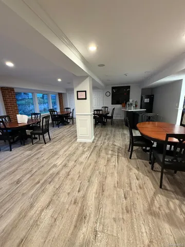 $625,000 | 128 Santa Barbara Drive, Unit 128, Plainview, NY 11803