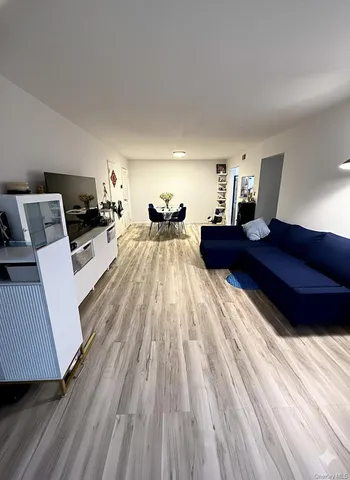 $625,000 | 128 Santa Barbara Drive, Unit 128, Plainview, NY 11803