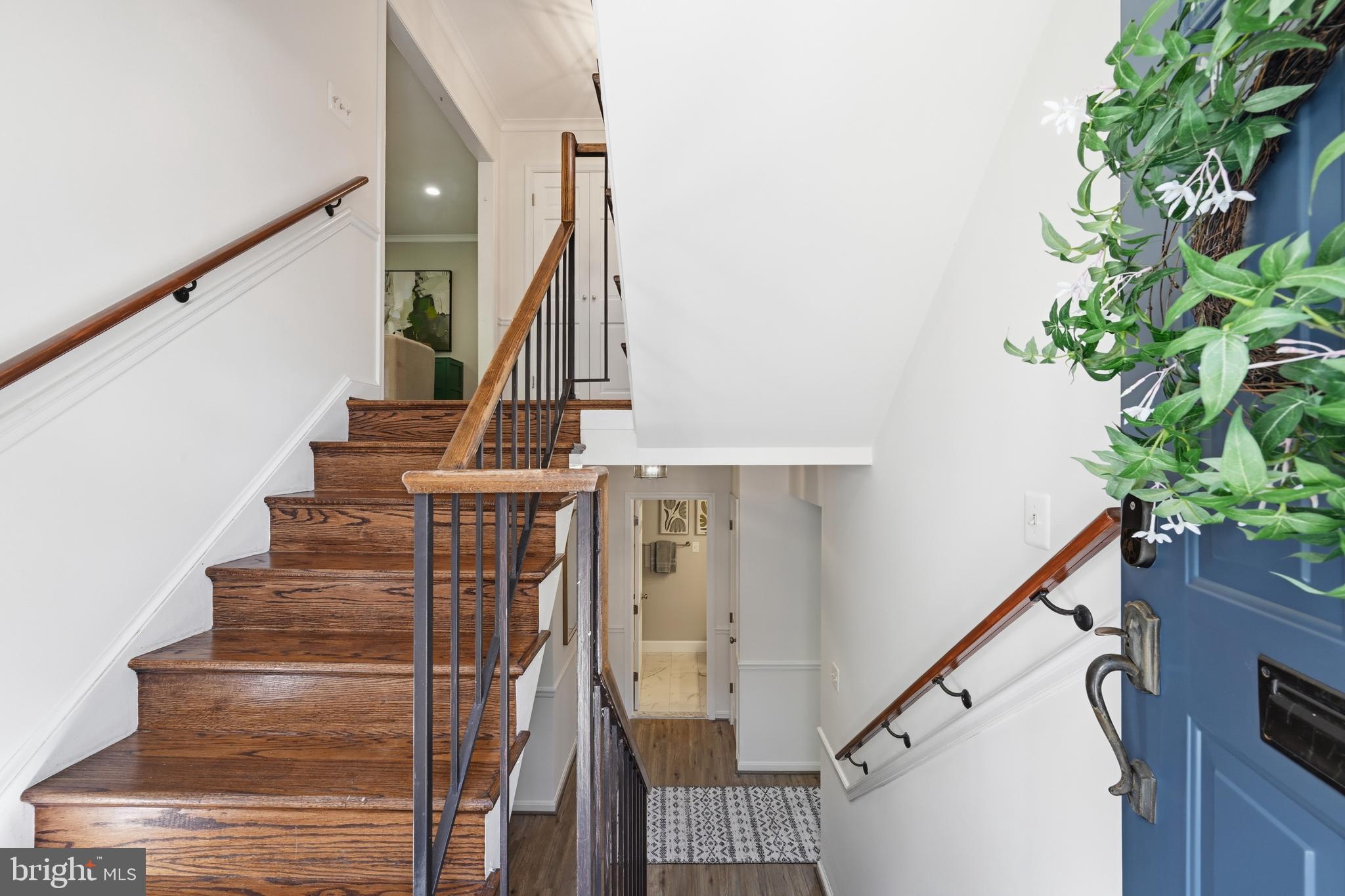 2311 North Glebe Road Arlington, VA 22207 - Photo 13 of 33 Beautiful hardwood stairs