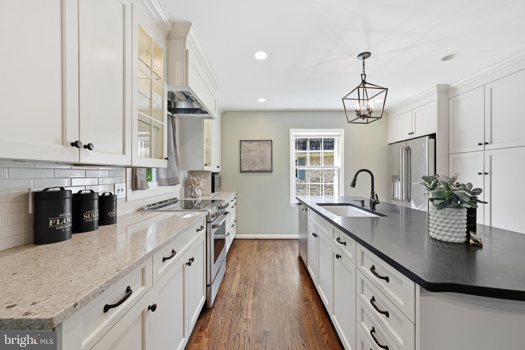 2311 North Glebe Road Arlington, VA 22207 - Photo 9 of 33 You will love cooking here