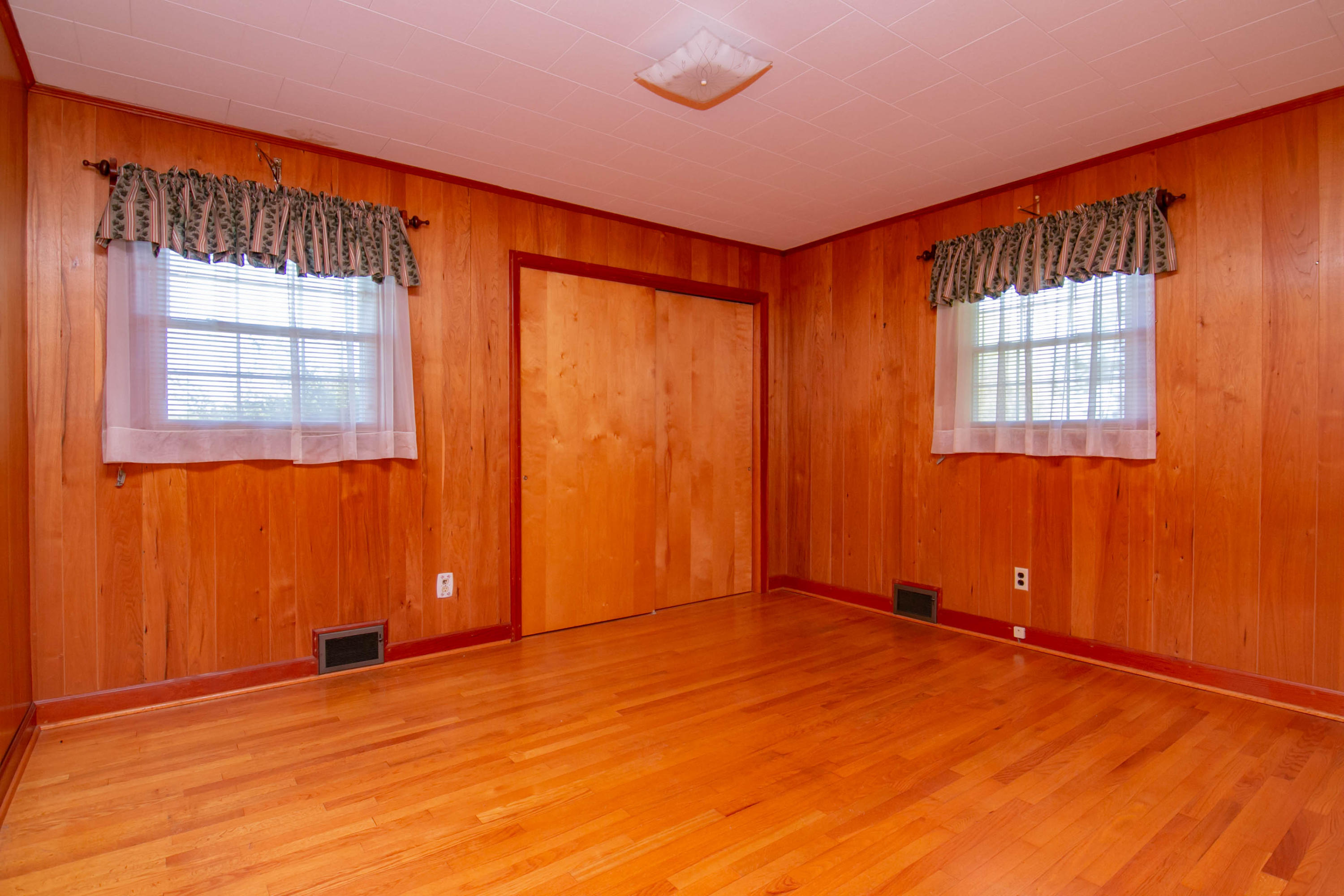 3256 Sago Road Callands, VA 24530 - Photo 24 of 59 an empty room with windows