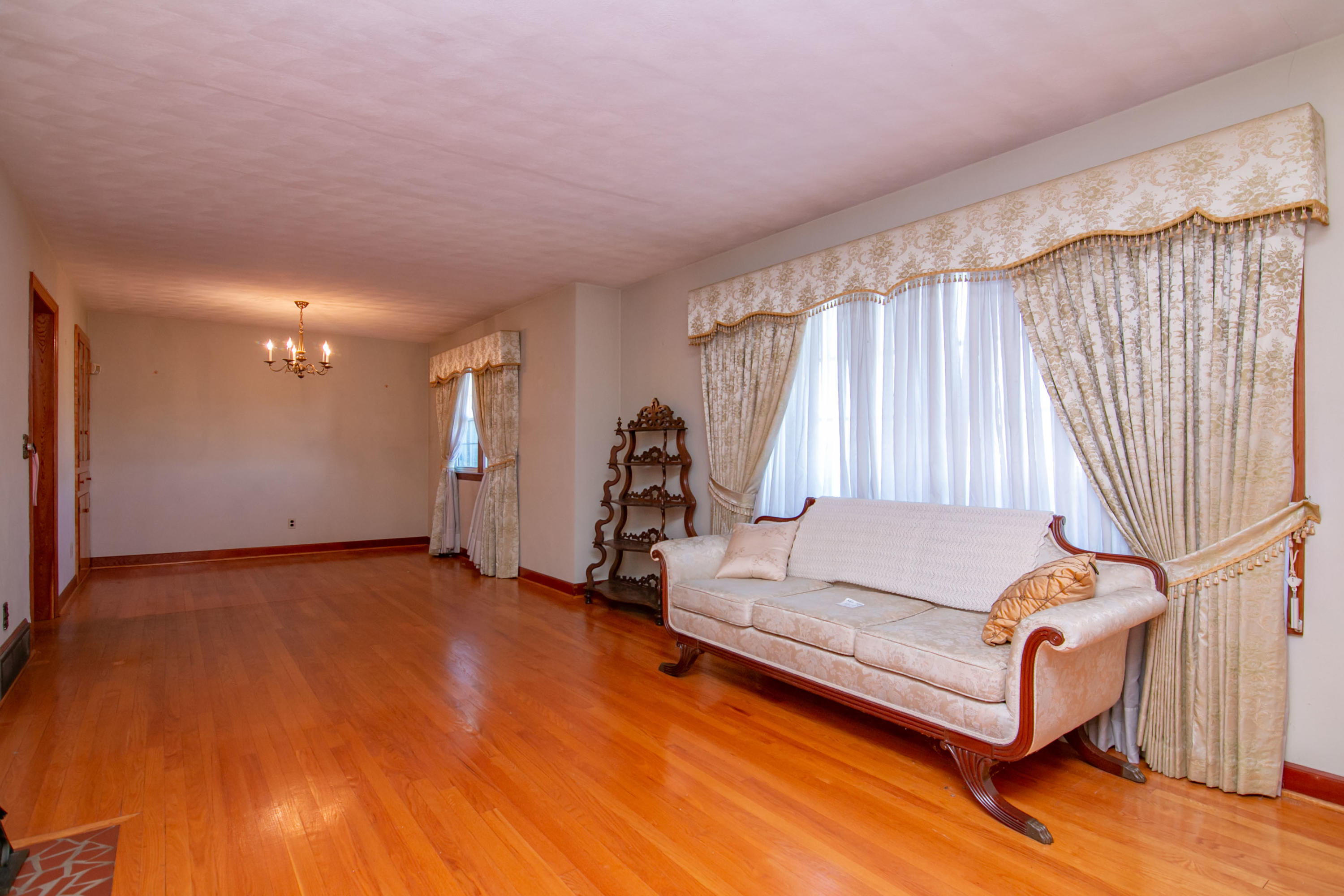 3256 Sago Road Callands, VA 24530 - Photo 5 of 59 a living room with furniture and a window