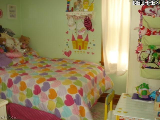 7712 Spring Garden Road Cleveland, OH 44129 - Photo 9 of 20 Bedroom 2
