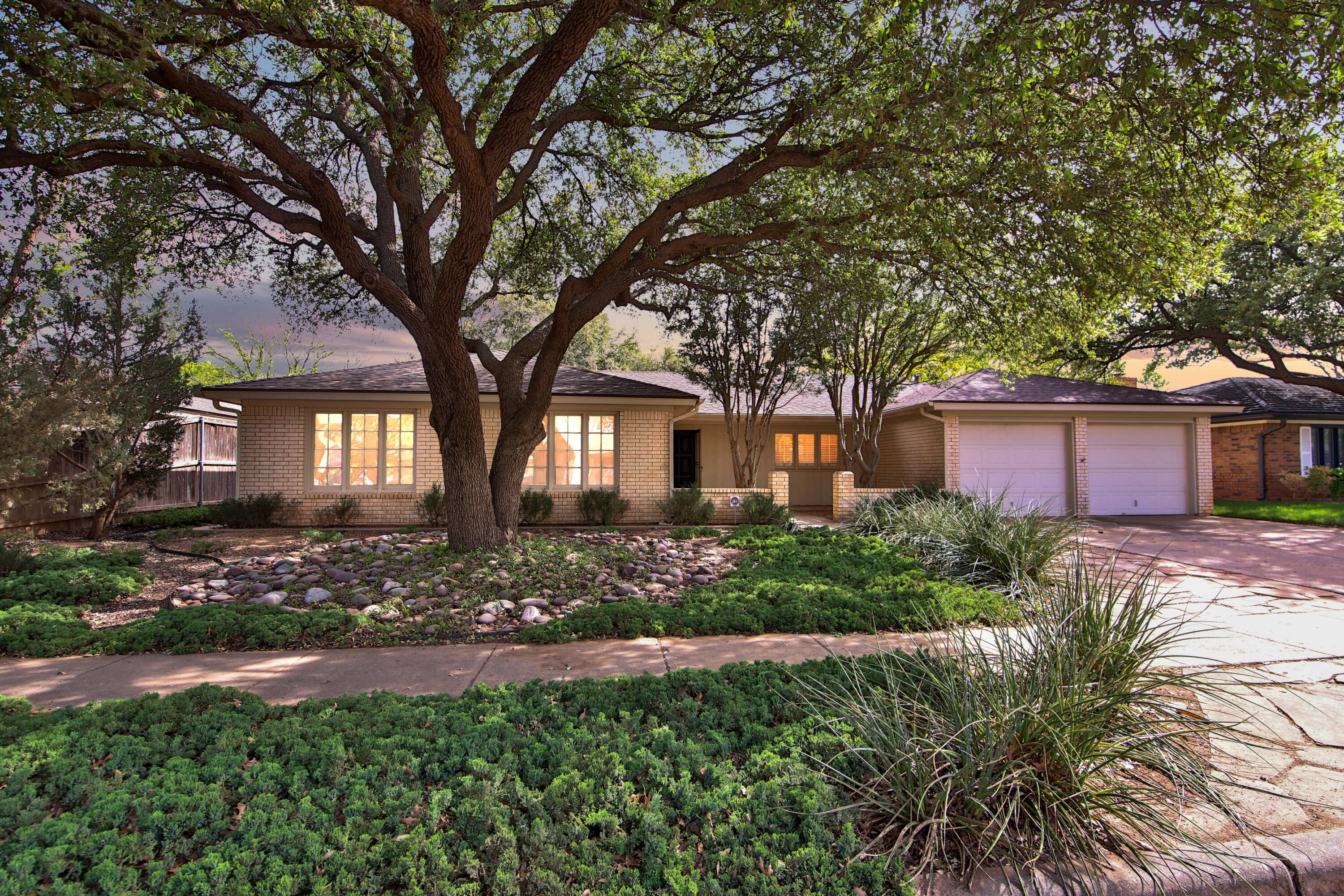 5721 80th Street Lubbock, TX 79424 - Photo 1 of 41 Front of Home