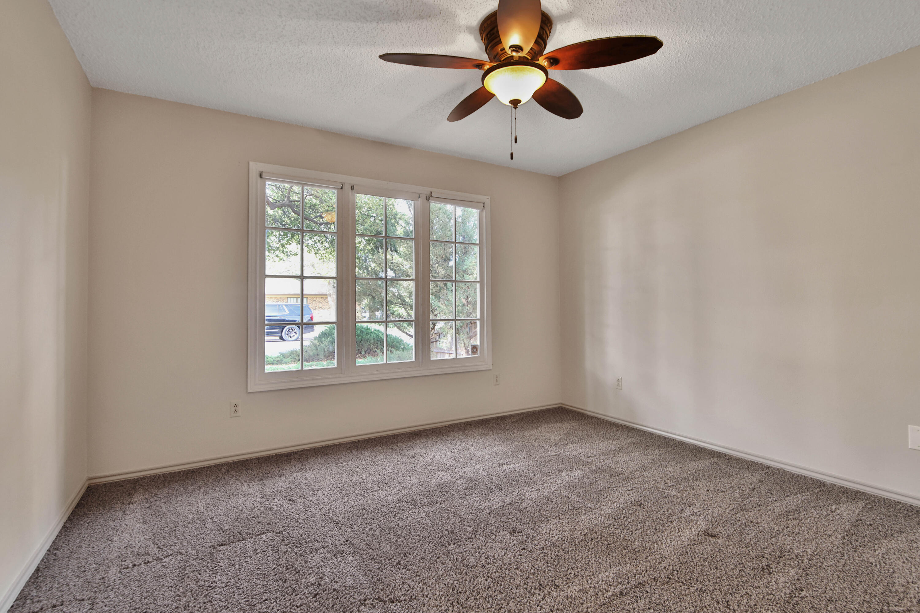 5721 80th Street Lubbock, TX 79424 - Photo 25 of 41 Bedroom #3