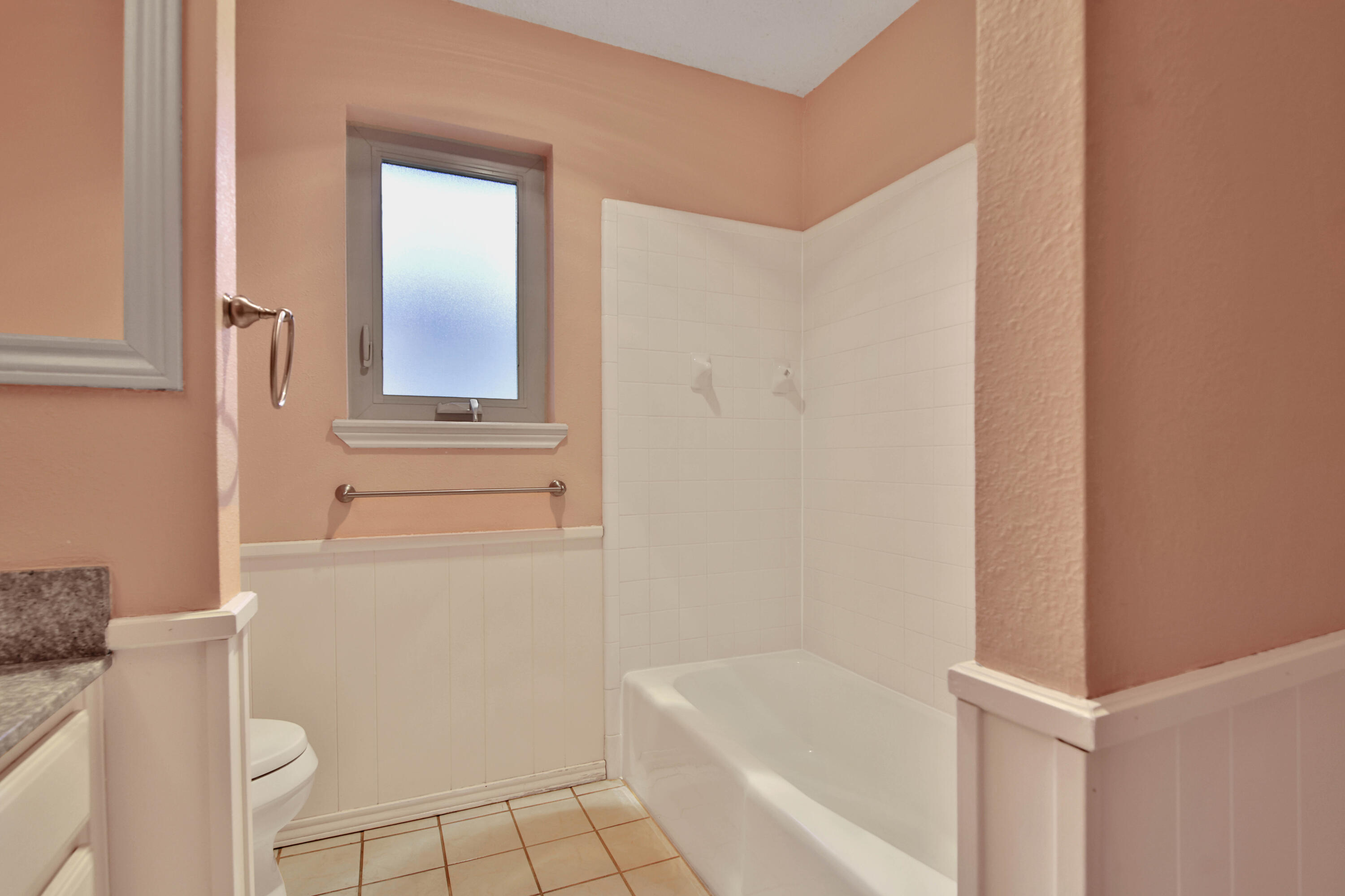 5721 80th Street Lubbock, TX 79424 - Photo 28 of 41 Hall Bathroom