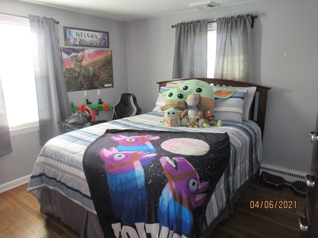 28 Glencoe Street Springfield, MA 01104 - Photo 18 of 38 Gallery Image 18