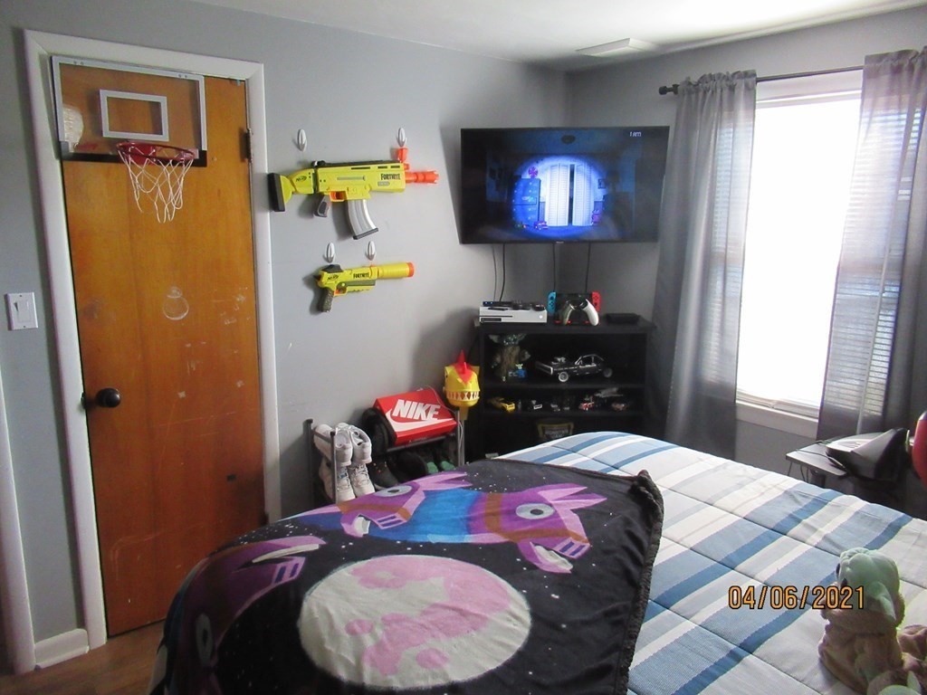 28 Glencoe Street Springfield, MA 01104 - Photo 19 of 38 Gallery Image 19