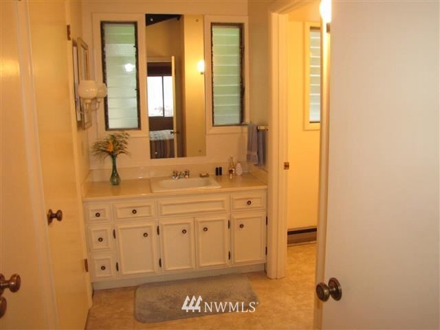 104 Spader Bay Road, Unit 11 Chelan, WA 98816 - Photo 9 of 15 Gallery Image 9