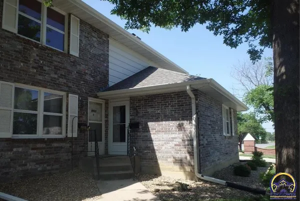 $156,000 | 2027 Greenbriar Drive, Emporia, KS 66801