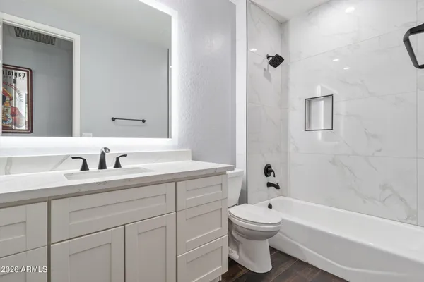 $1,199,000 | 4575 East Encinas Avenue, Gilbert, AZ 85234