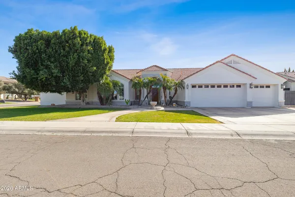 $1,199,000 | 4575 East Encinas Avenue, Gilbert, AZ 85234