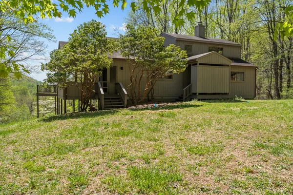 $995,000 | 815 Gid Brown Hollow Road, Washington, VA 22747