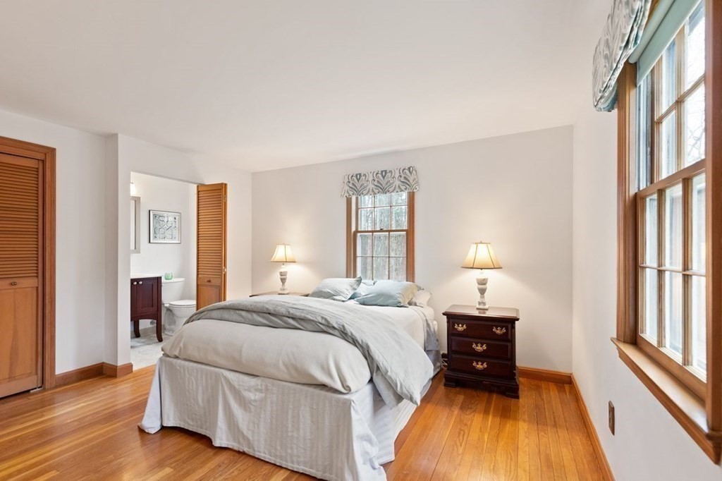 12 Hitchinpost Road Chelmsford, MA 01824 - Photo 11 of 30 Gallery Image 11