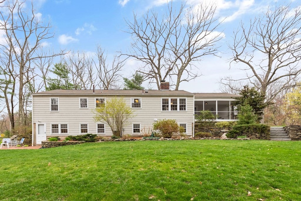 12 Hitchinpost Road Chelmsford, MA 01824 - Photo 26 of 30 Gallery Image 26