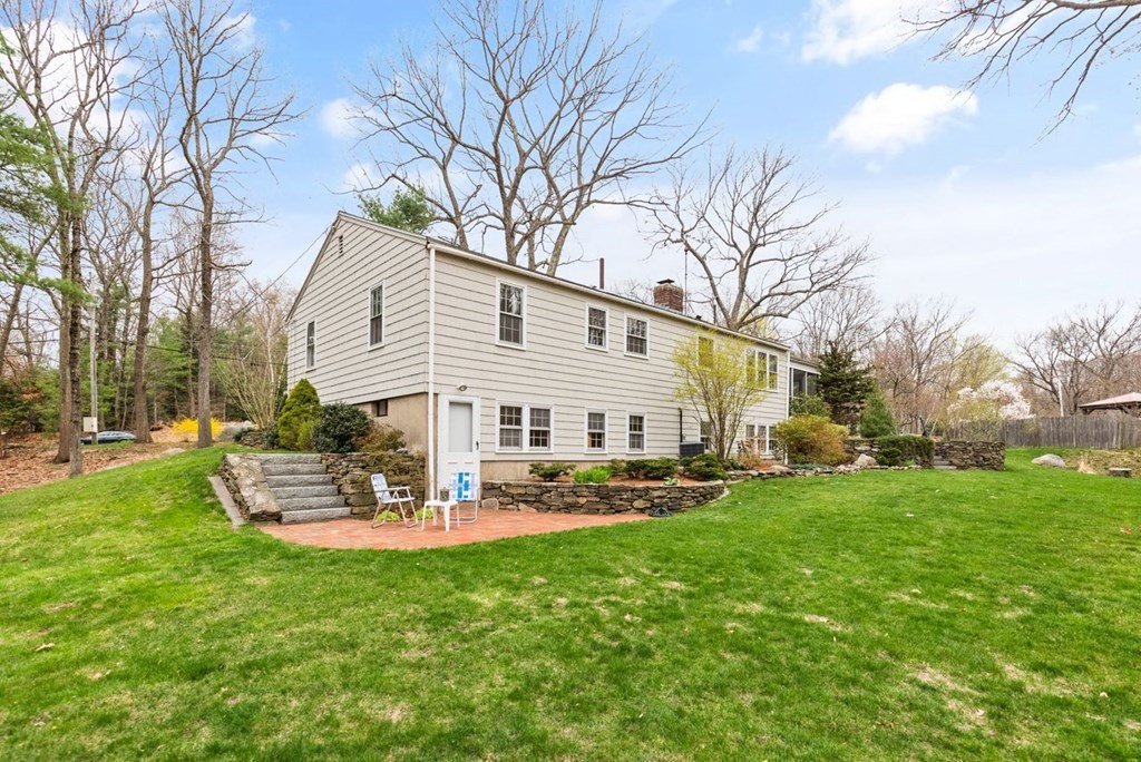 12 Hitchinpost Road Chelmsford, MA 01824 - Photo 27 of 30 Gallery Image 27