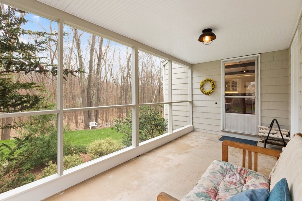 12 Hitchinpost Road Chelmsford, MA 01824 - Photo 30 of 30 Gallery Image 30