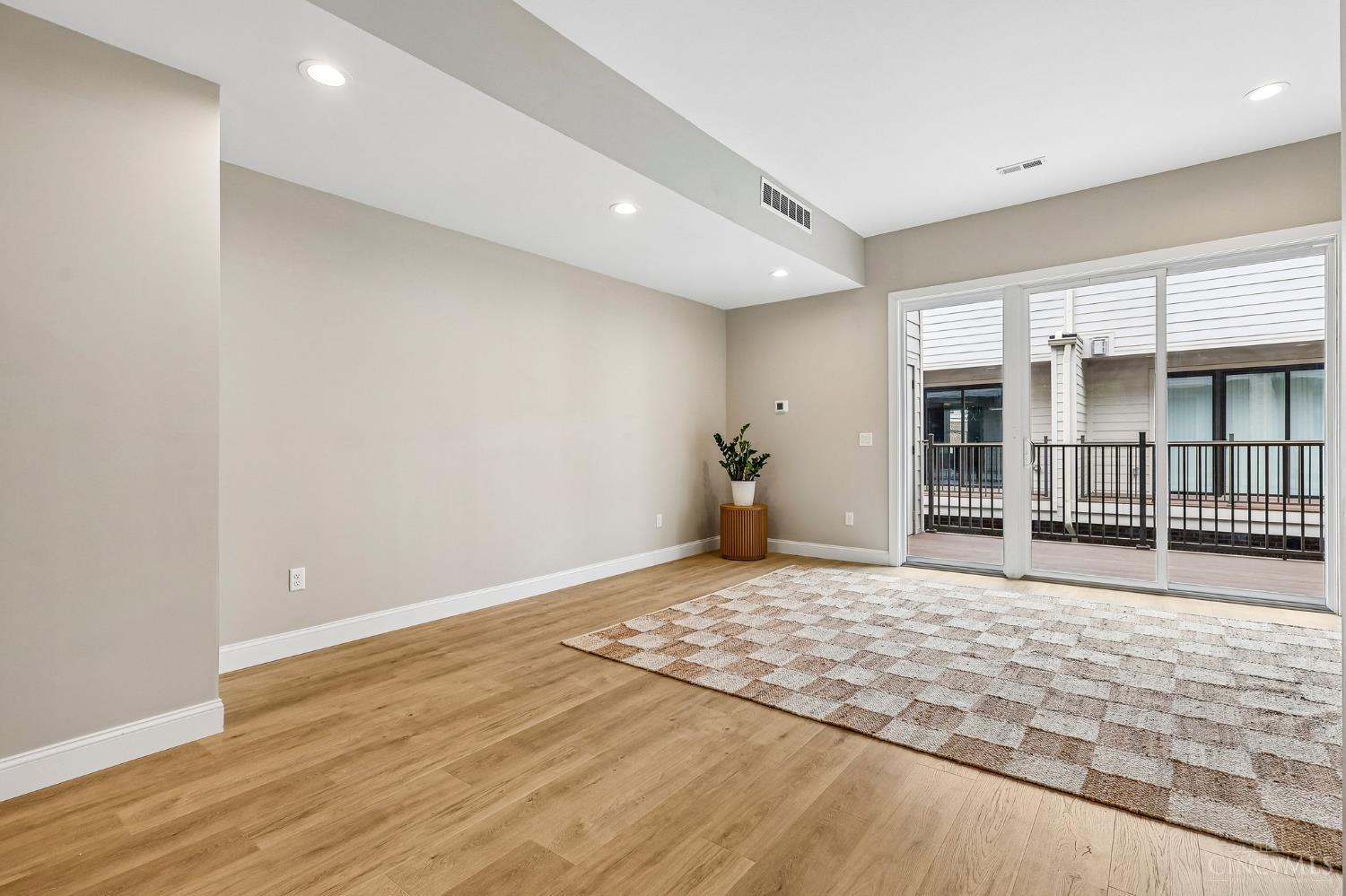 3906 Edwards Road, Unit C Cincinnati, OH 45209 - Photo 21 of 44 Gallery Image 21