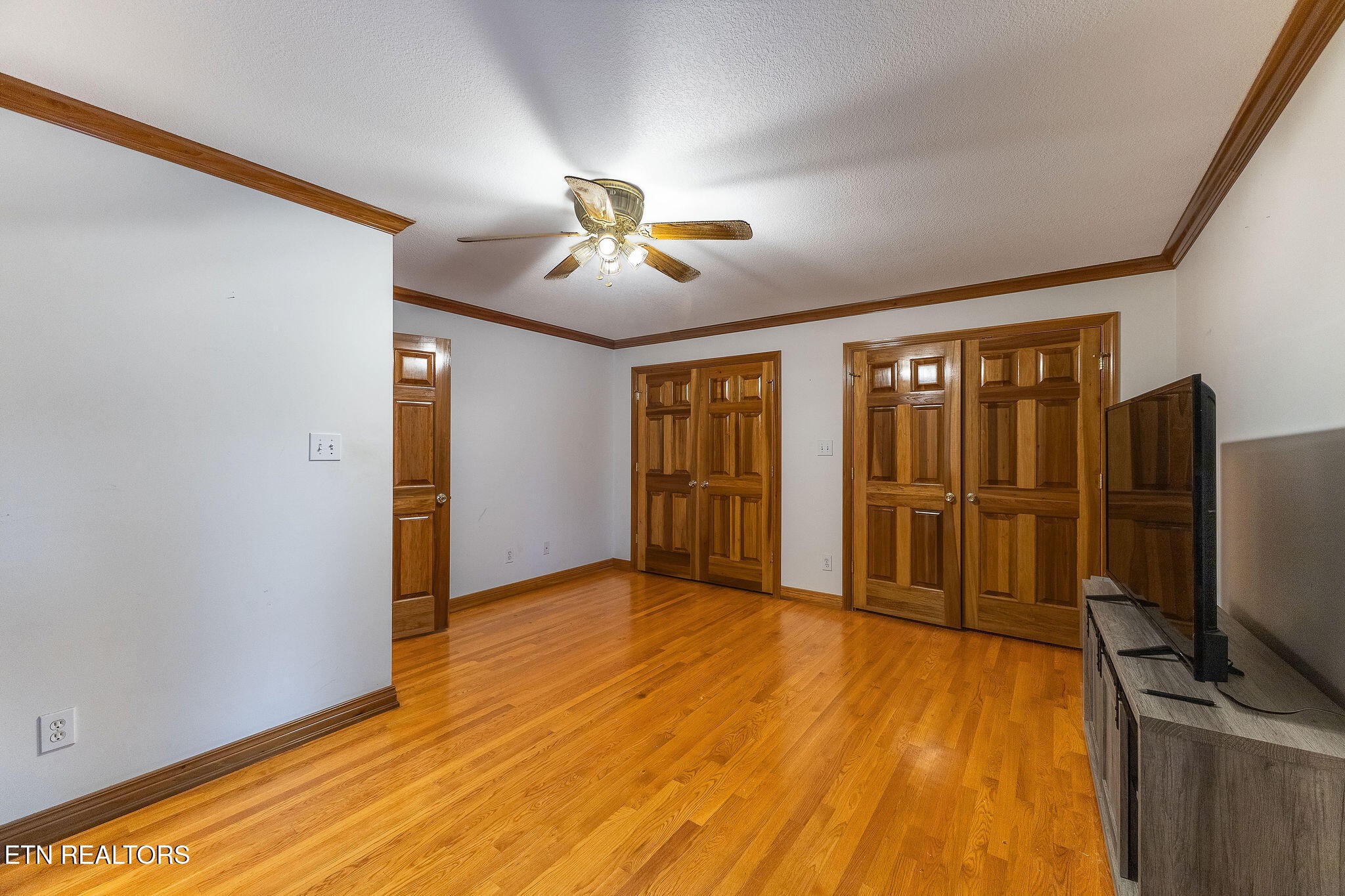 6251 Grimes Road Loudon, TN 37774 - Photo 15 of 43 a view of empty room with wooden floor