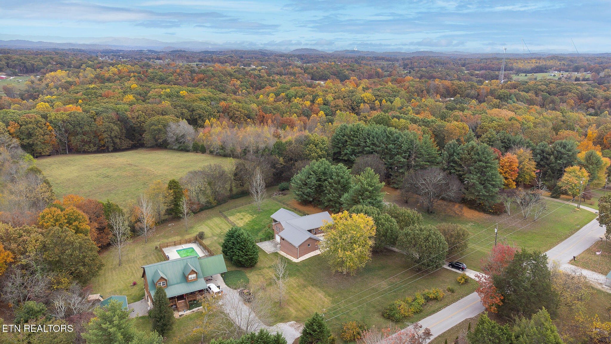 6251 Grimes Road Loudon, TN 37774 - Photo 42 of 43 an aerial view of a house with a yard