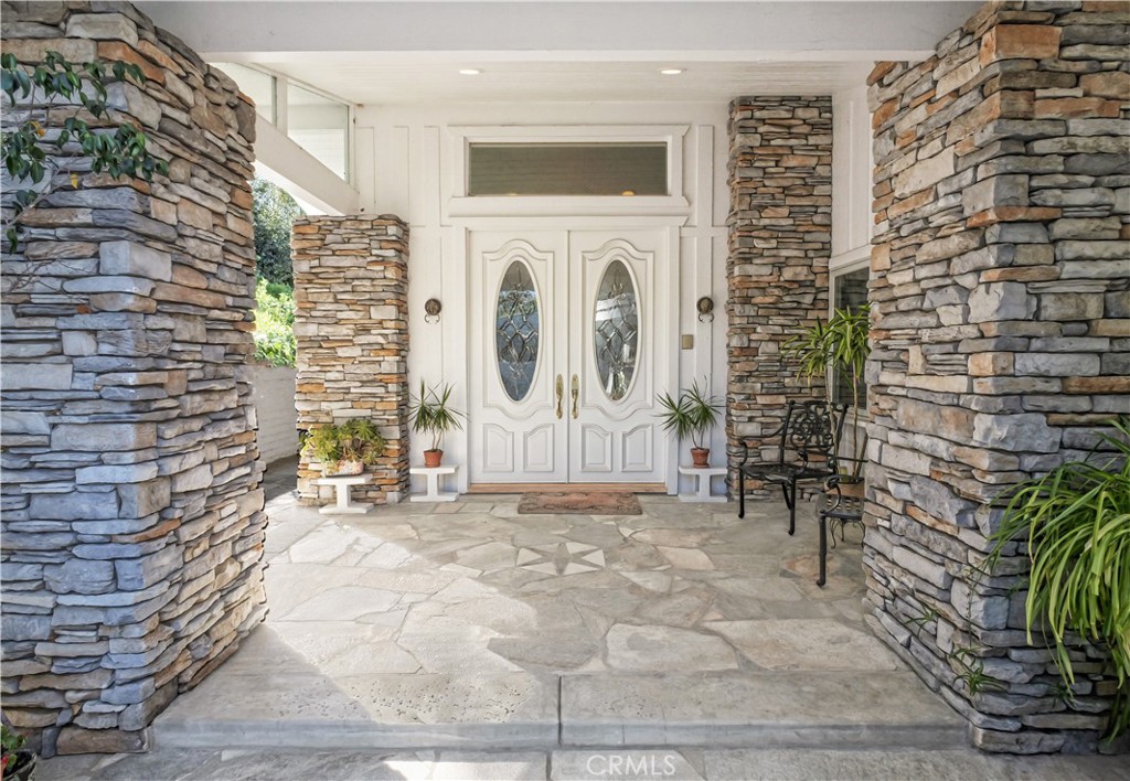 49 Saddleback Road Rolling Hills, CA 90274 - Photo 5 of 64