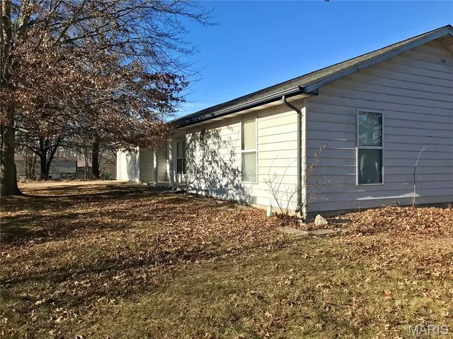 $198,500 | 14275 Camden Lane, Dixon, MO 65459