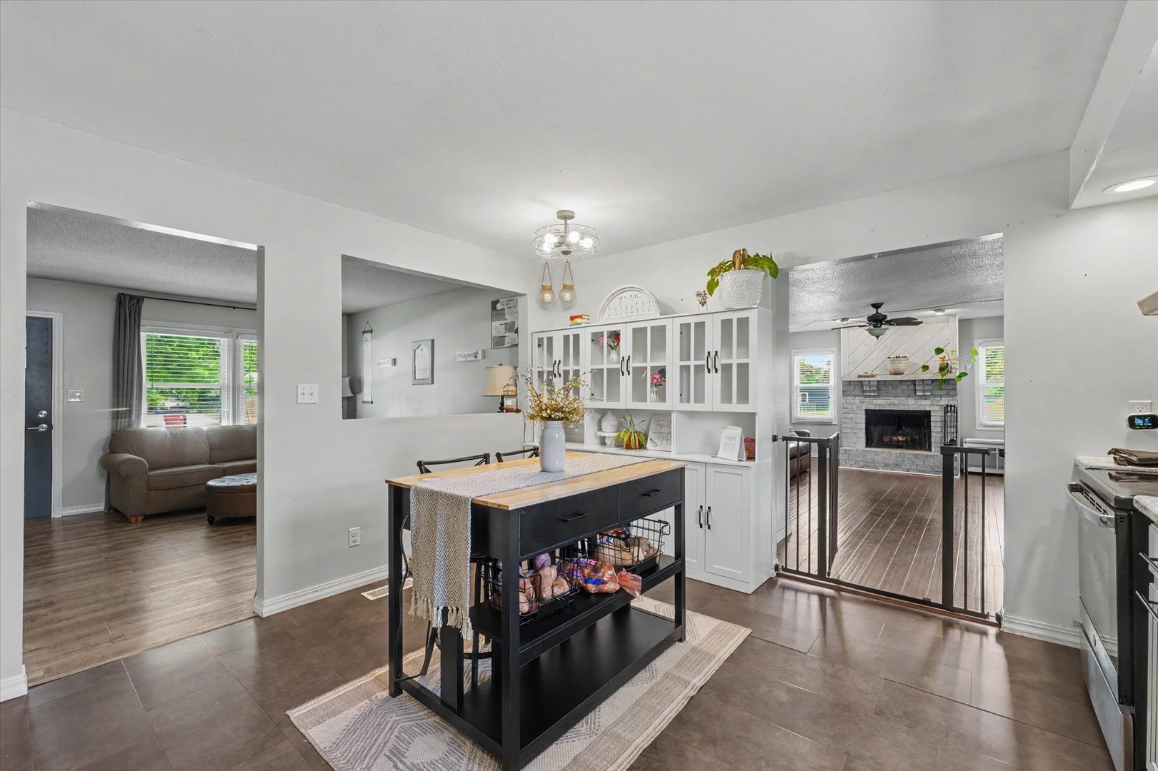 1202 Robin Road Mahomet, IL 61853 - Photo 12 of 36
