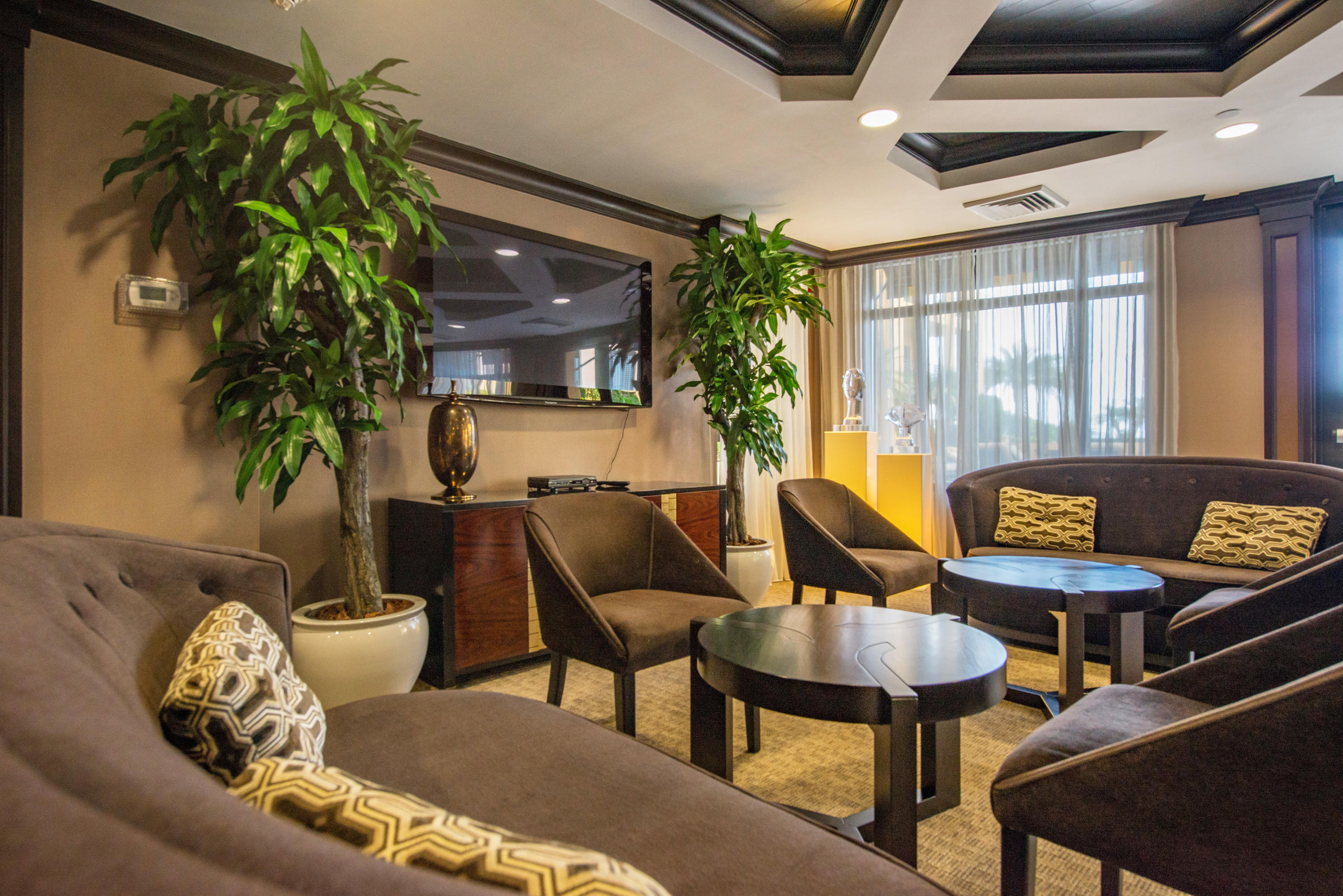 200 East Palmetto Park Road, Unit TH21 Boca Raton, FL 33432 - Photo 12 of 35 Social Room