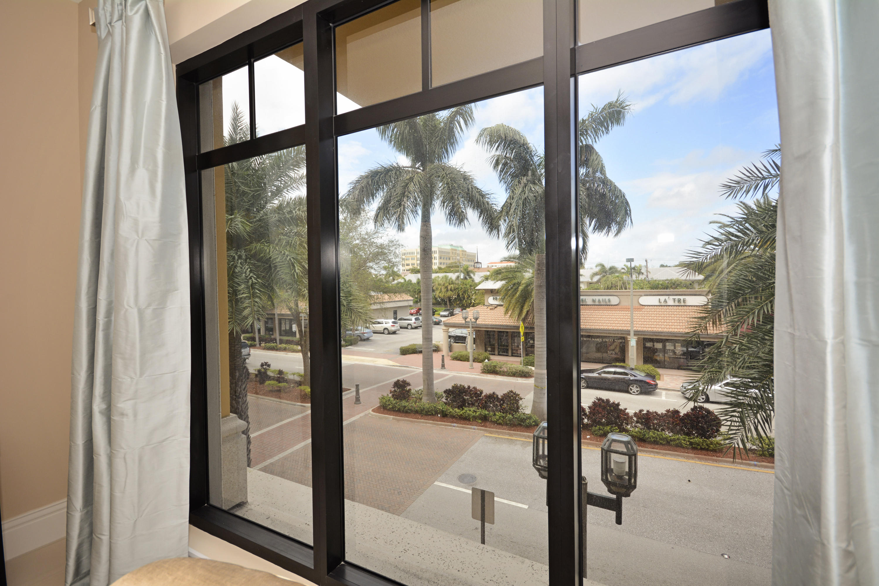 200 East Palmetto Park Road, Unit TH21 Boca Raton, FL 33432 - Photo 19 of 35 View From Living Area