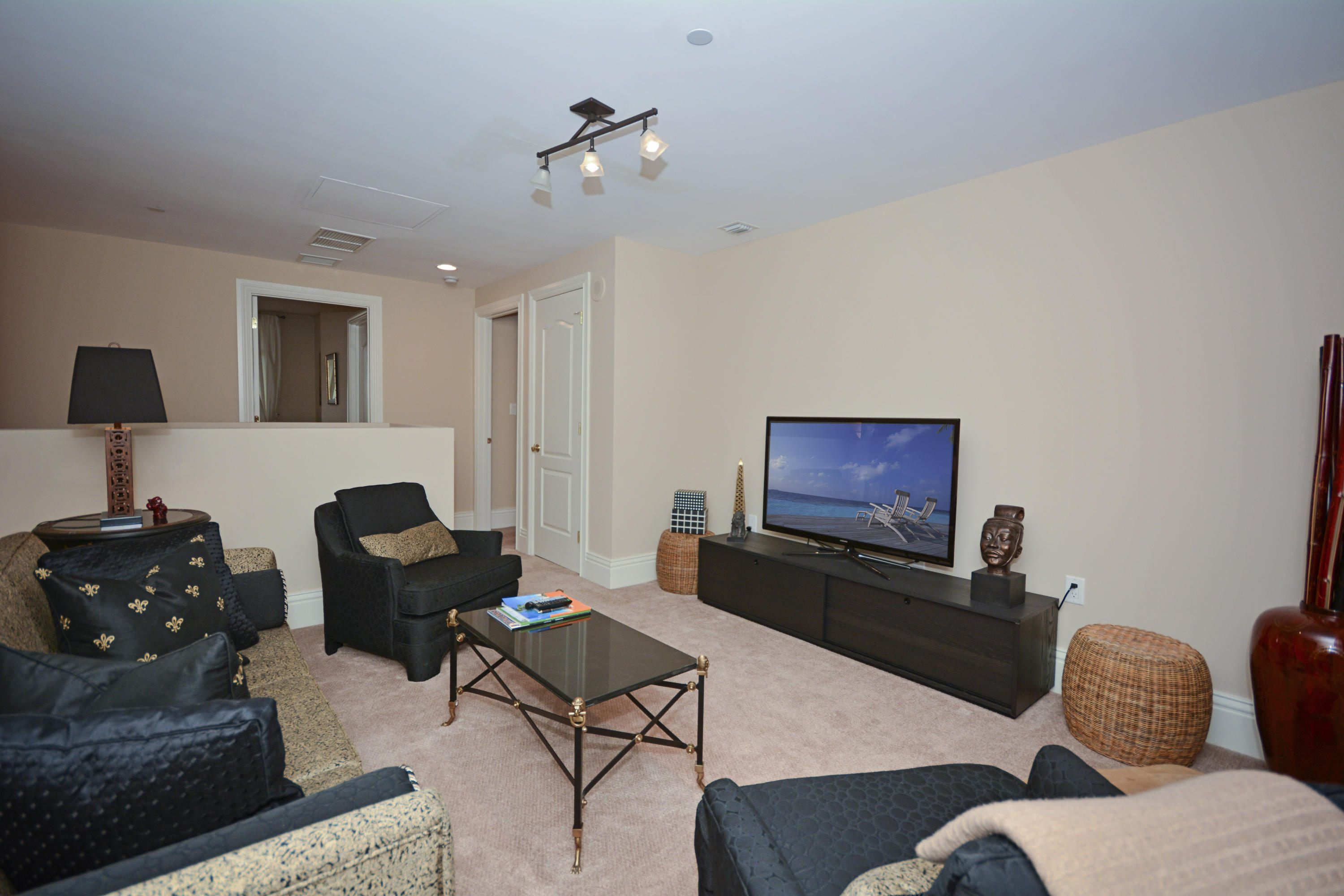 200 East Palmetto Park Road, Unit TH21 Boca Raton, FL 33432 - Photo 28 of 35 Den/Home Office