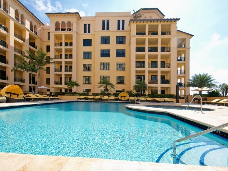 200 East Palmetto Park Road, Unit TH21 Boca Raton, FL 33432 - Photo 3 of 35 4th Floor Resort Style Pool/Spa