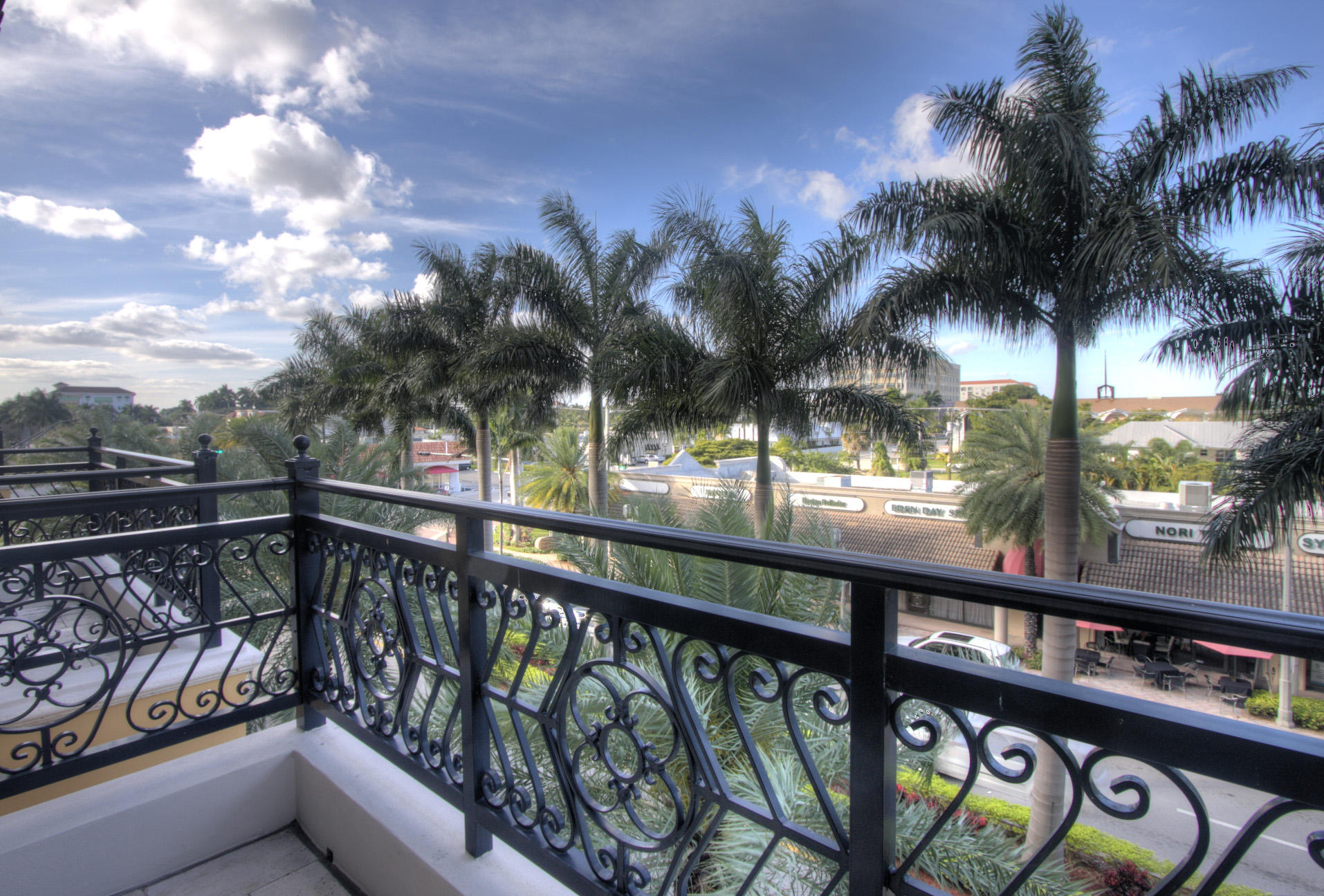 200 East Palmetto Park Road, Unit TH21 Boca Raton, FL 33432 - Photo 31 of 35 Master Balcony