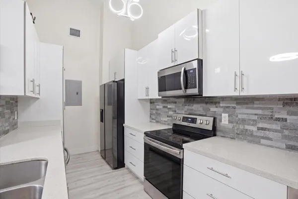 $410,000 | 3414 Freedom Drive, Hollywood, FL 33021