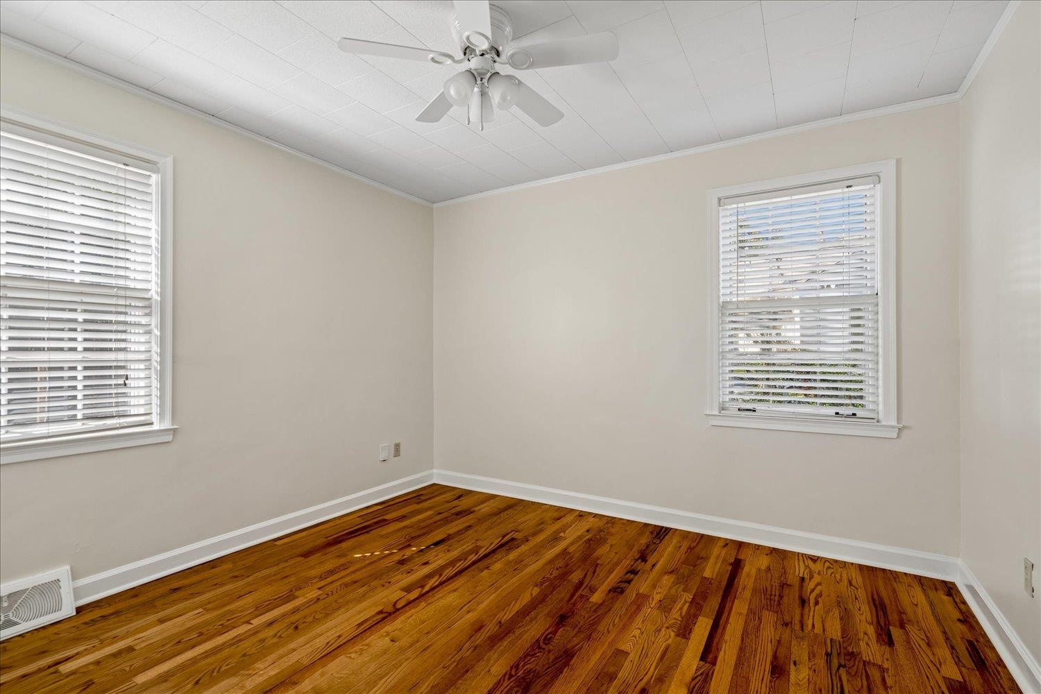 465 Grahamwood Drive Memphis, TN 38122 - Photo 22 of 35 Gallery Image 22