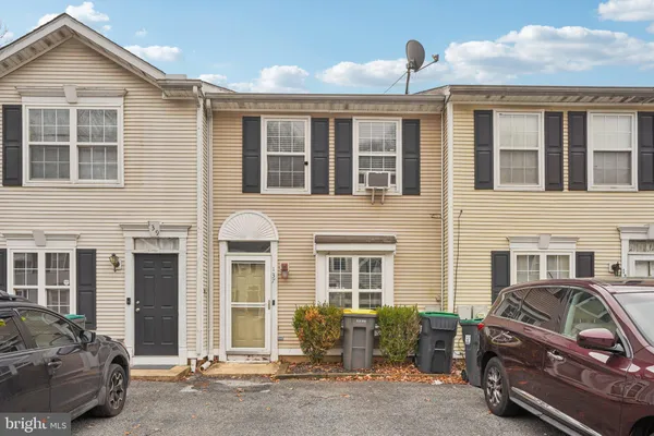 $250,000 | 137 Creekside Court, Newark, DE 19702