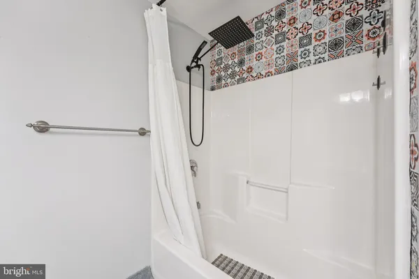 $250,000 | 137 Creekside Court, Newark, DE 19702