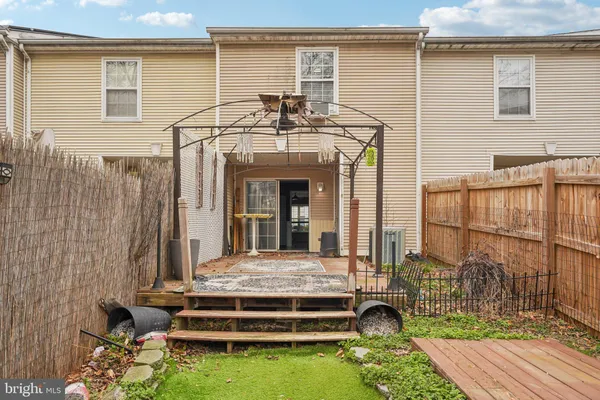 $250,000 | 137 Creekside Court, Newark, DE 19702