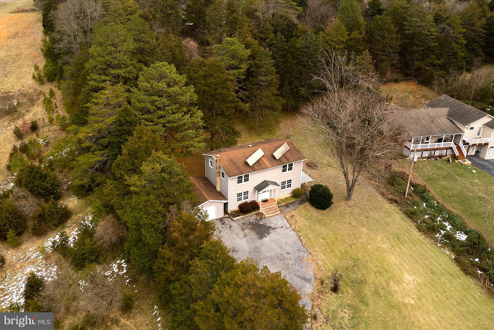 164 Lakes Valley Road Strasburg, VA 22657 - Photo 5 of 54