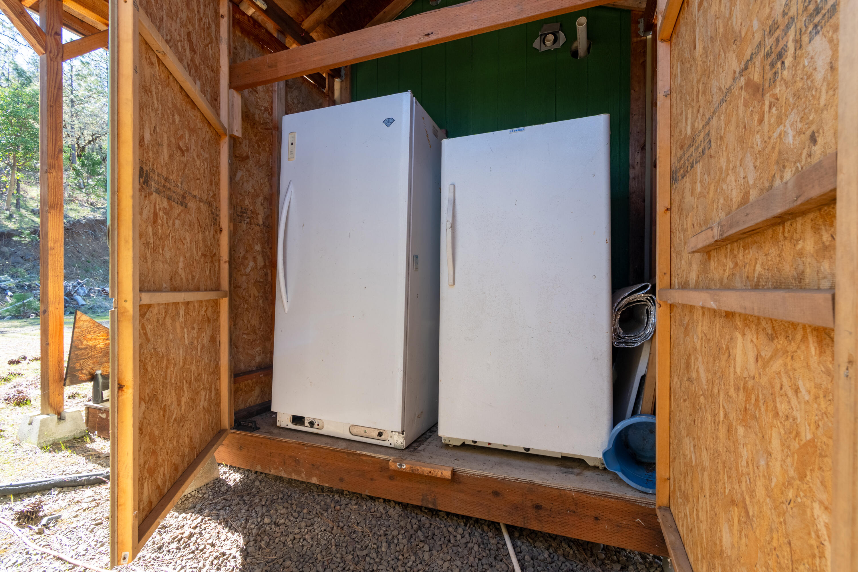 300 Citadel Road Trail, OR 97541 - Photo 9 of 25 a view of a storage & utility room