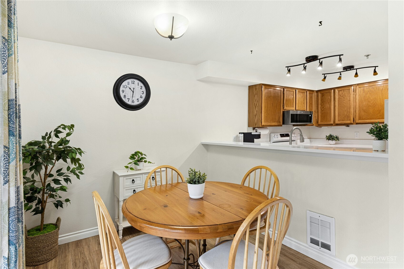 19410 Bothell Way Northeast, Unit D103 Bothell, WA 98011 - Photo 14 of 32