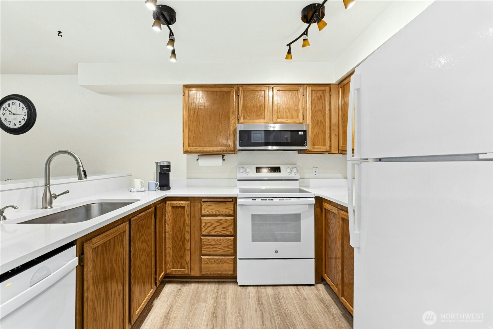 19410 Bothell Way Northeast, Unit D103 Bothell, WA 98011 - Photo 16 of 32