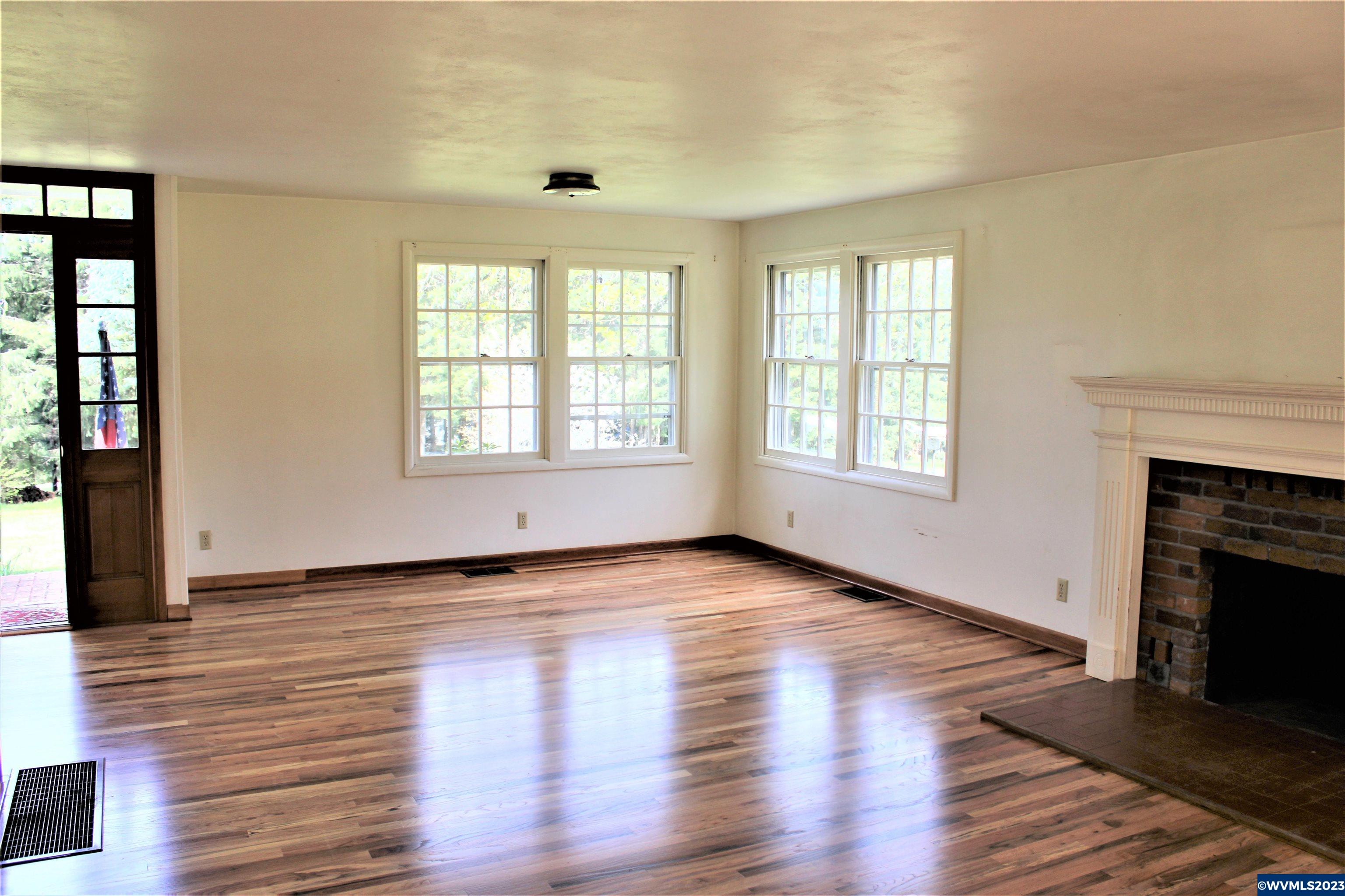 31409 Peterson Road Philomath, OR 97370 - Photo 4 of 34 Gallery Image 4