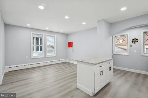 $289,900 | 4029 Vernon Road, Drexel Hill, PA 19026