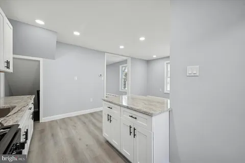 $289,900 | 4029 Vernon Road, Drexel Hill, PA 19026