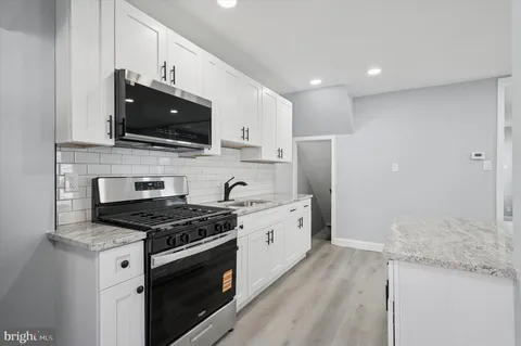 $289,900 | 4029 Vernon Road, Drexel Hill, PA 19026