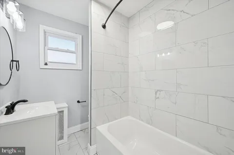 $289,900 | 4029 Vernon Road, Drexel Hill, PA 19026